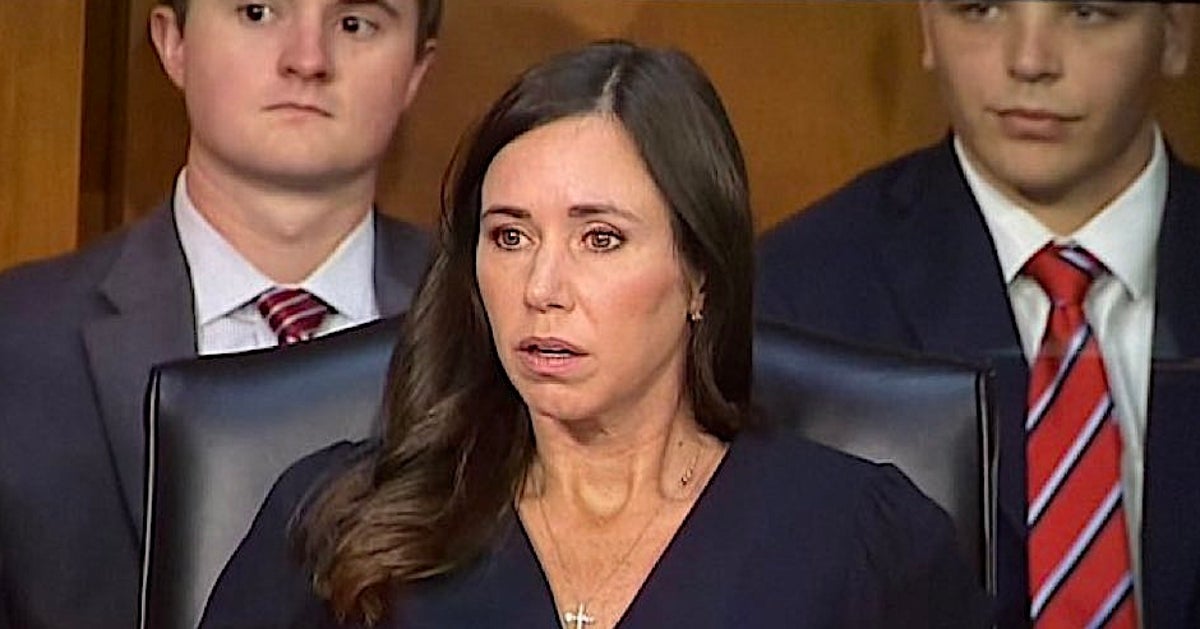 GOP Senator's Befuddled Reaction To Eric Schmitt Gaffe Goes Viral On ...