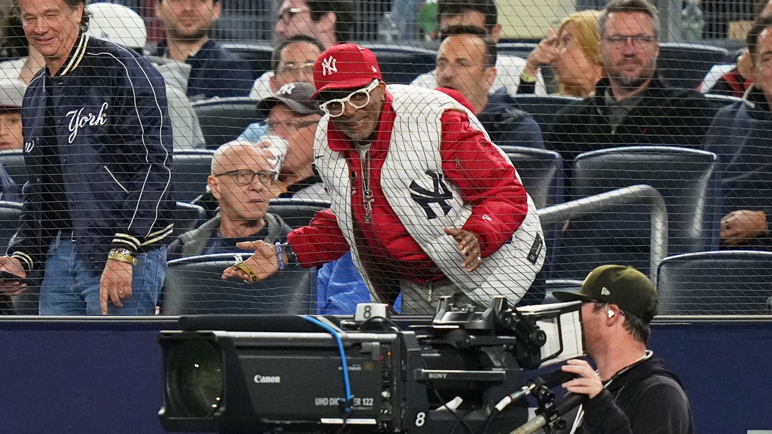 Spike Lee Physically Held Back After Fan's Allegedly Obscene Palestine Ask