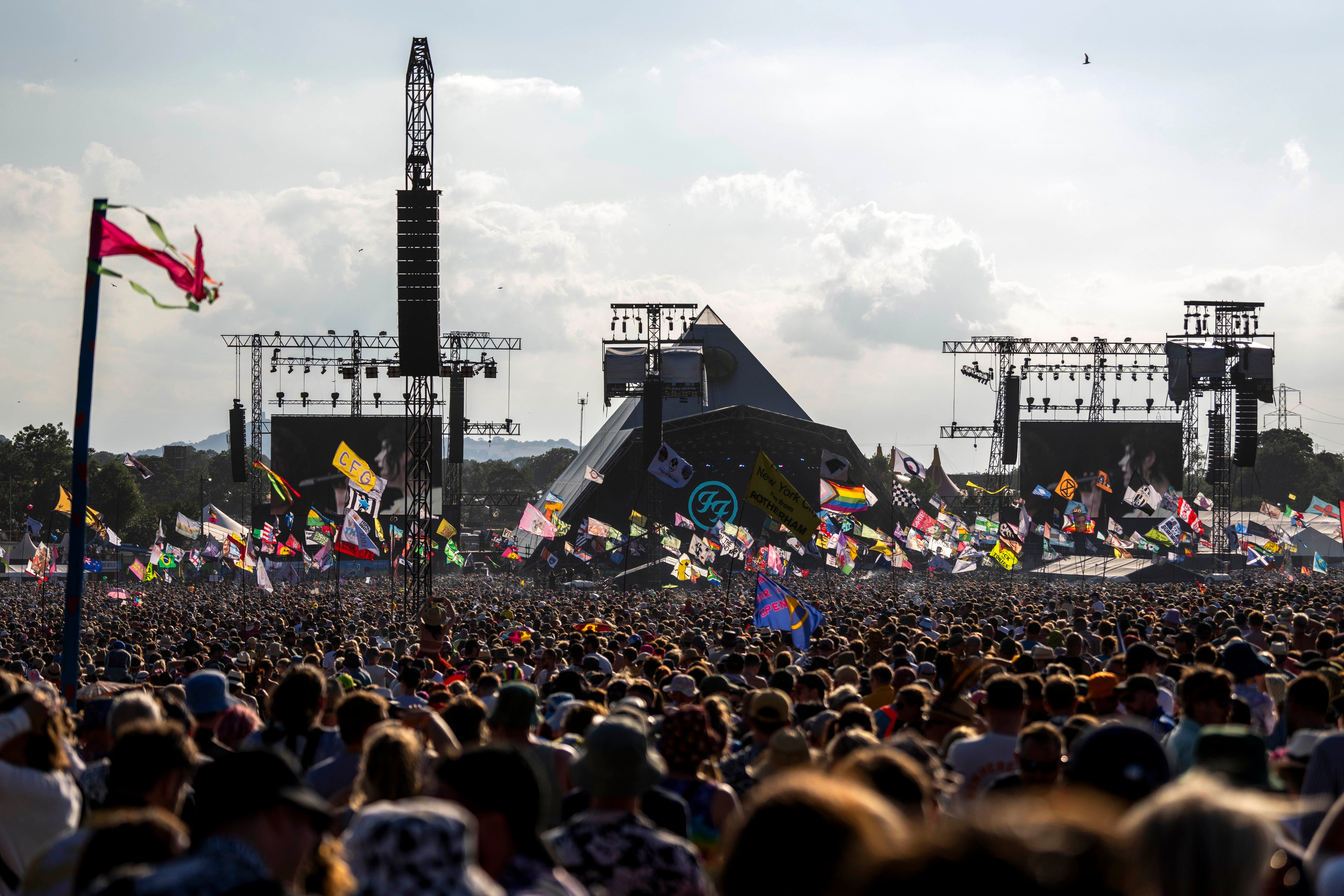 Trying To Get Tickets For Glastonbury 2027? An Expert Shares 5 Genius Browser Hacks