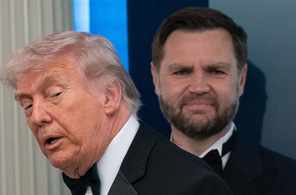 https://img.huffingtonpost.com/asset/6ac3d53f1c0000a3eb96049c.jpg?ops=crop_1006_69_4663_3062%2Cscalefit_1200_630