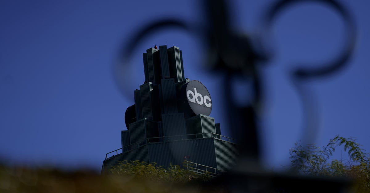 https://img.huffingtonpost.com/asset/6ac56db2180000b749f16504.jpeg?cache=Nuu10h69Kv&ops=1200_630