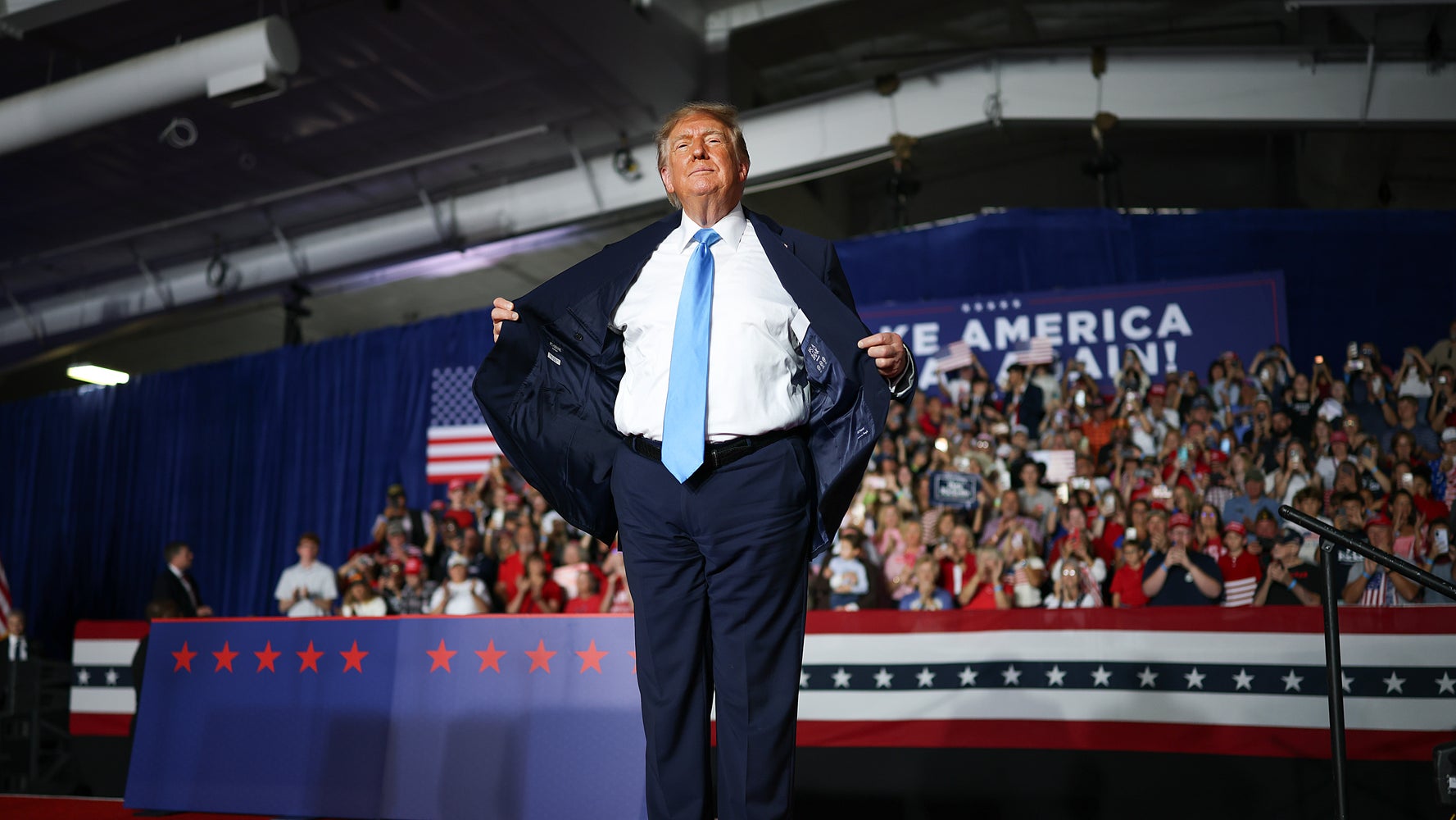 画像】トランプ、着ていたスーツのブランドにSNSで衝撃走る「なぜ米国