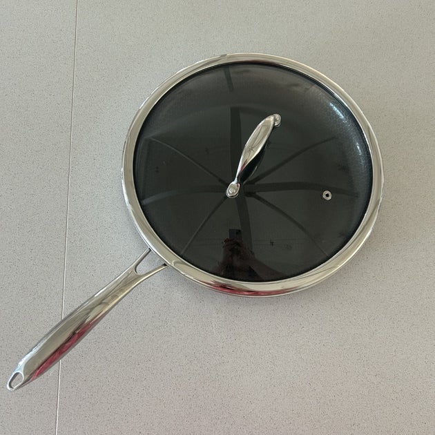 Honey's Hexclad 30cm pan with a lid