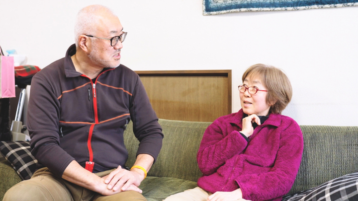 栗崎透さん(左)と栗崎容子さん(右)