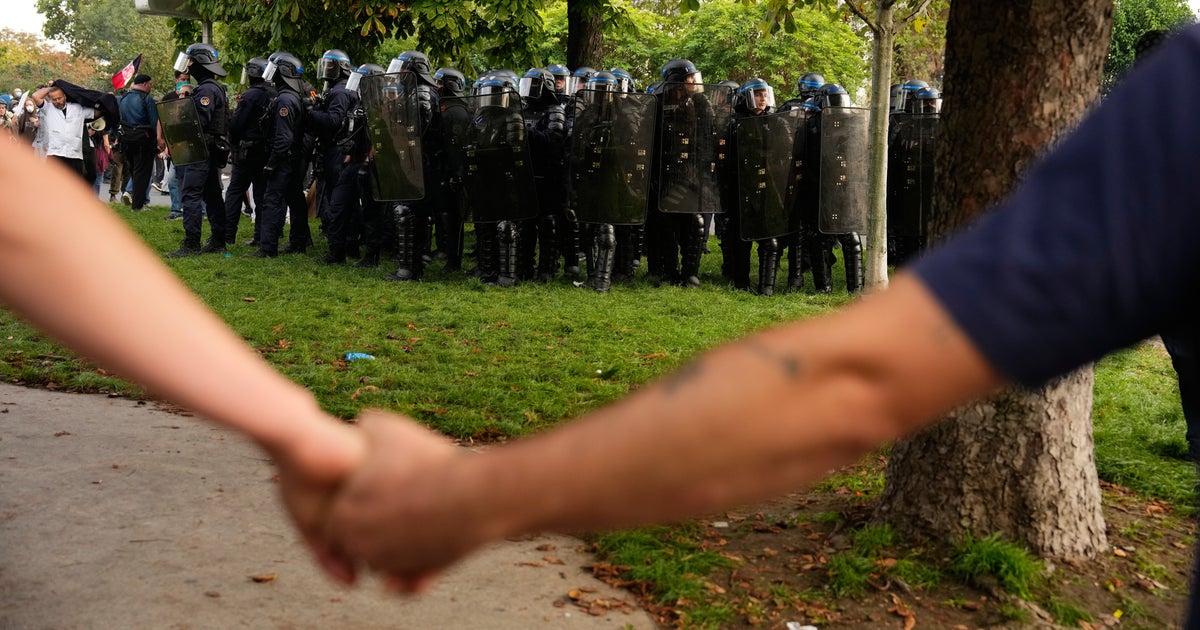 Gruesome Injuries Throw Spotlight On Frances Policing Of High School Protests Gruesome Injuries Throw Spotlight On Frances Policing Of High School Protests