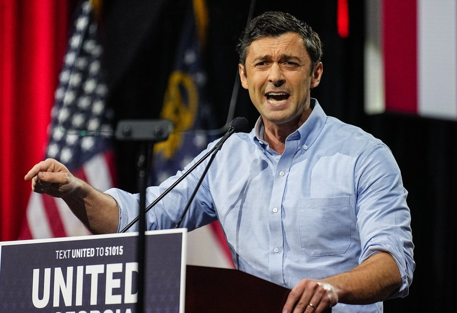 https://img.huffingtonpost.com/asset/6ac84903180000eaacf16931.jpeg?cache=A2VIyvEcYi&ops=crop_269_23_2297_1577%2Cscalefit_1200_630