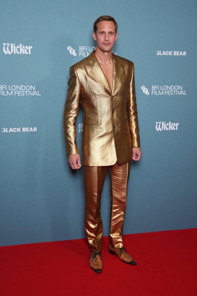 Alexander Skarsgård certainly dressed the part at Wicker’s UK premiere