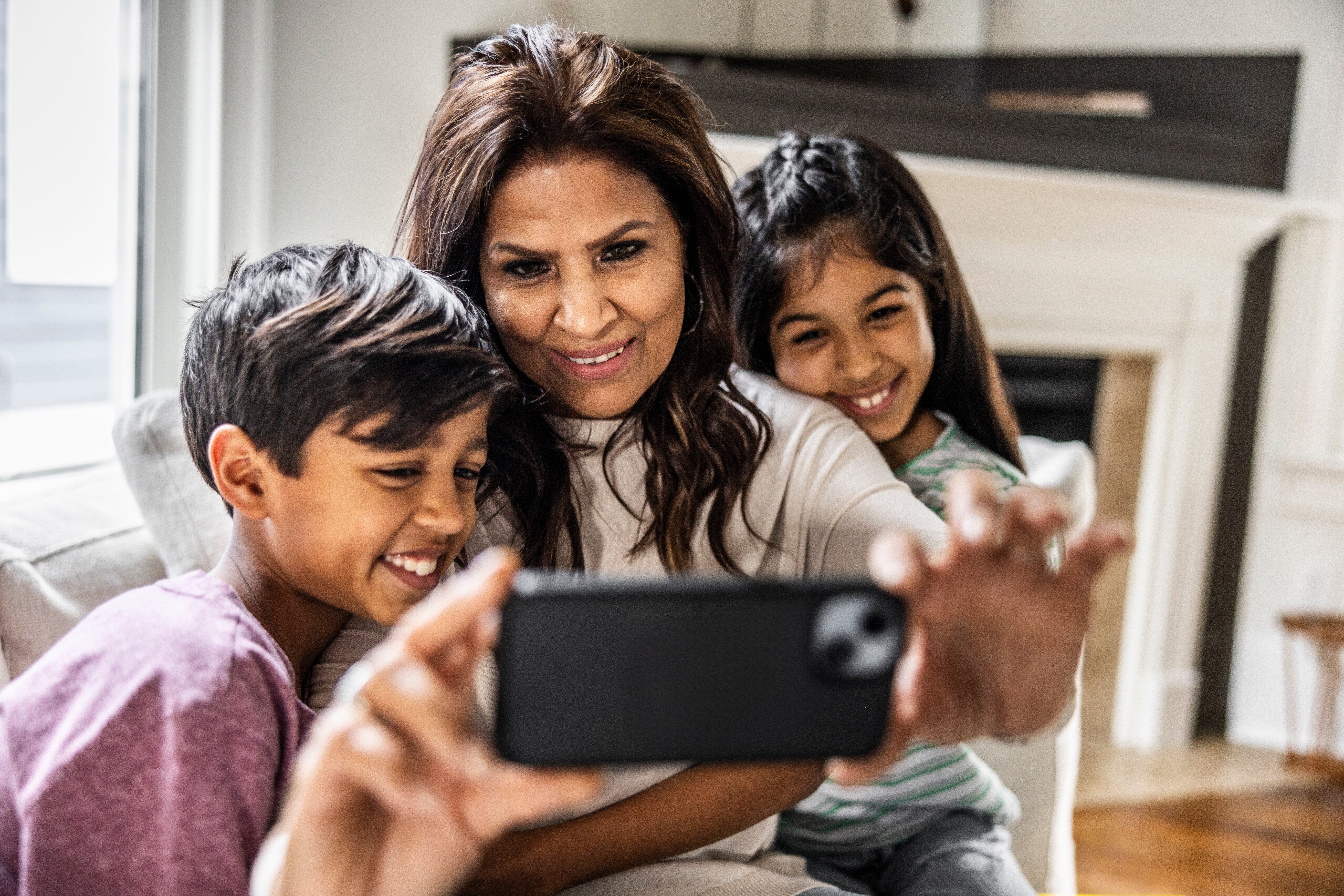 Grandma Thinks She Can Post Whatever She Wants About Your Kids. Therapists Disagree.