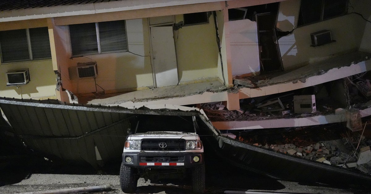 Panama Rocked By 2 Powerful Earthquakes And Multiple Aftershocks, Prompting Evacuations Panama Rocked By 2 Powerful Earthquakes And Multiple Aftershocks, Prompting Evacuations