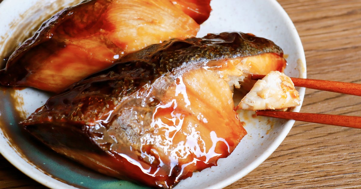 ブリの照り焼きに“細長い糸”…実はこれ「大型の寄生虫」。SNSで「ビビった」と目撃情報。人への害は