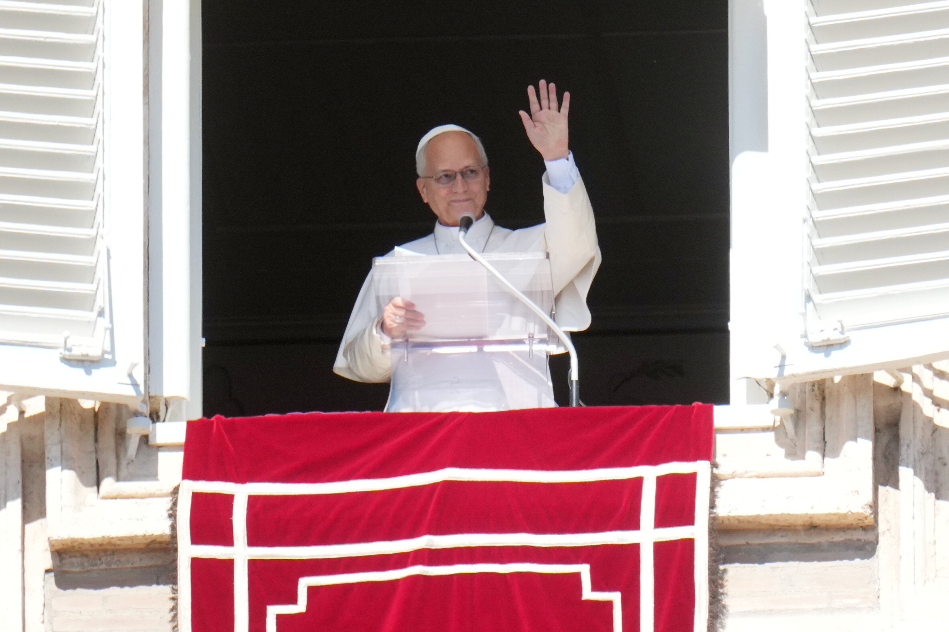 The Uncommon Signs Of Adenocarcinoma, As Pope Leo's Surgery Reveals Lung Cancer