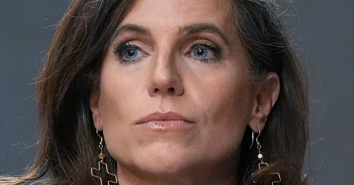 Photo : huffpost.com Trois hommes cités par Nancy Mace inculpés de crimes sexuels