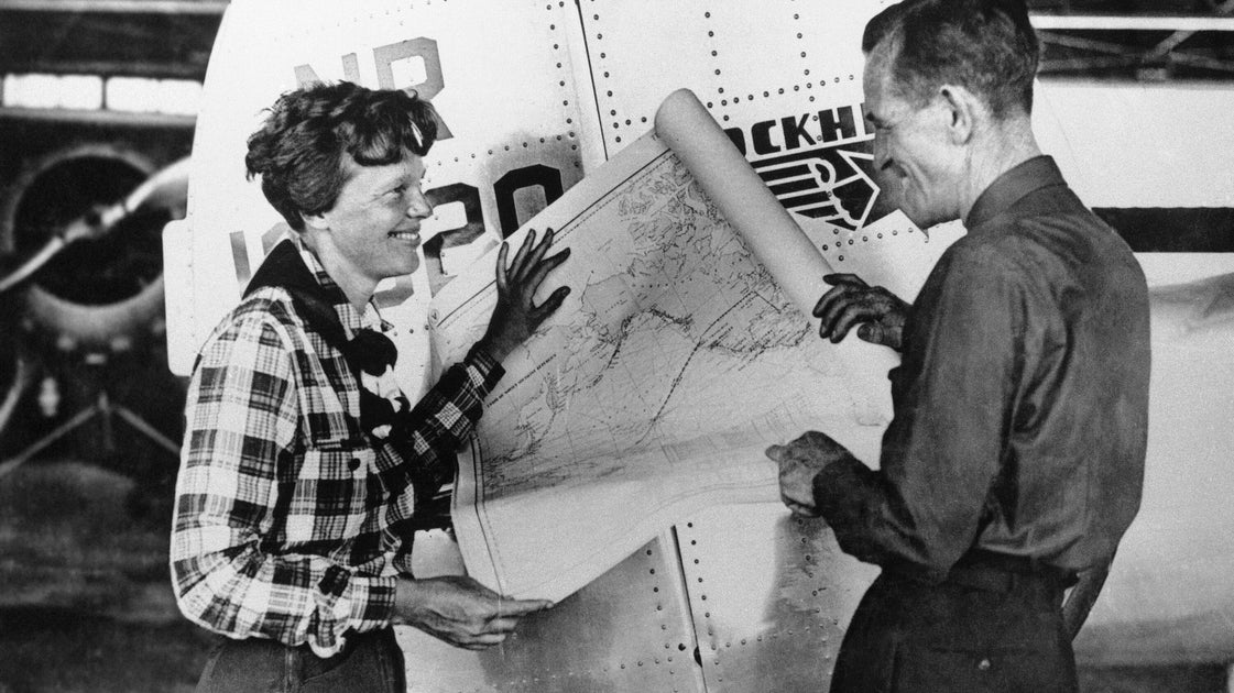 Experts Are Exploring The Amelia Earhart 'Castaway Hypothesis': 4 Other ...