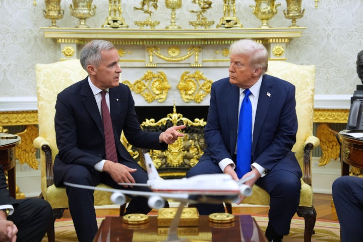“Careful, they might think that’s election interference. A little touchy,” Mark Carney joked, drawing laughter. He was referring to U.S. Ambassador Pete Hoekstra’s warning to Canadian politicians not to interfere in the U.S. midterm elections.
