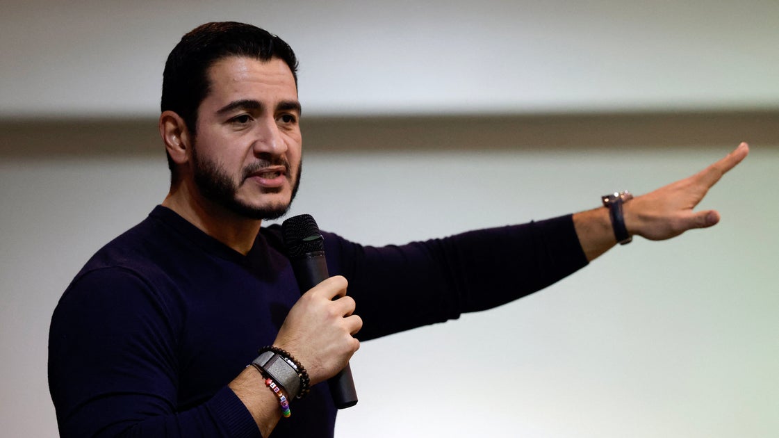 Abdul El‑Sayed exposes heckler as ex‑GOP staffer with Christian nationalist ties