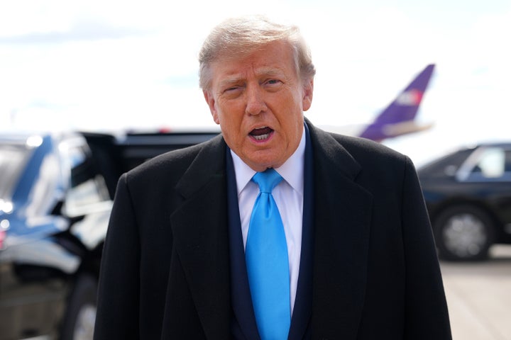  U.S. President Donald Trump stops to speak to members of the press as he arrives at Cincinnati/Northern Kentucky International Airport on October 17, 2026 in Hebron, Kentucky. President Trump is traveling to Kentucky to headline a rally for Republican candidates ahead of the midterm elections. (Photo by Eric Lee/Getty Images)