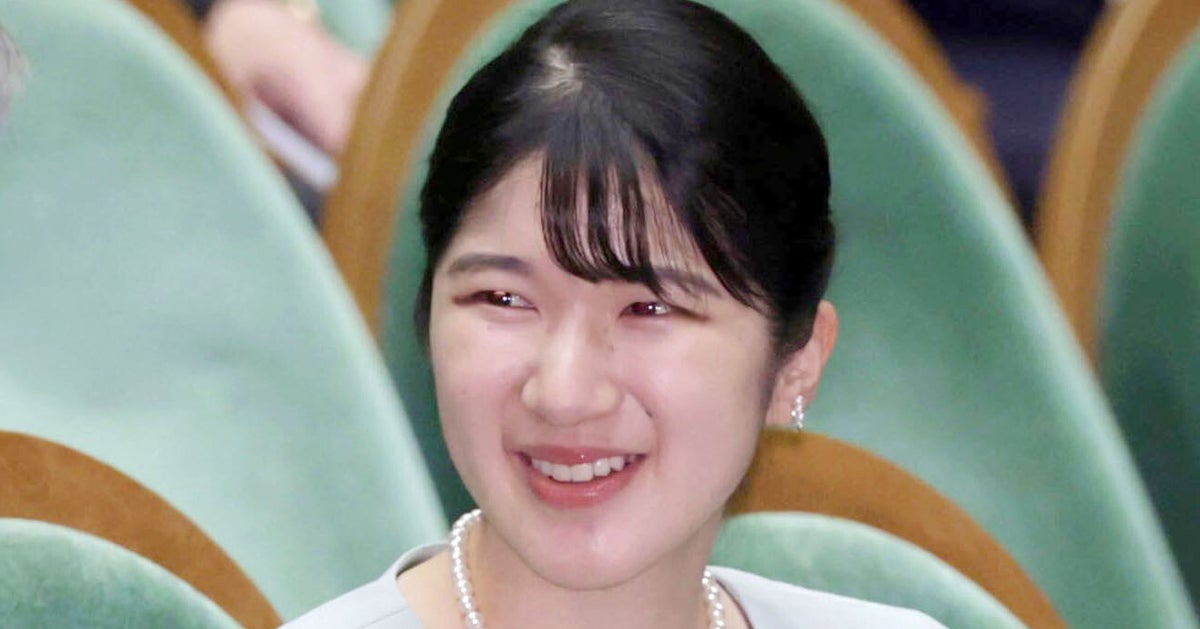 愛子さまの淡いグリーンの装いに「梨色コーデ」「素敵なお色」と反響。コナンファンから歓喜の声も