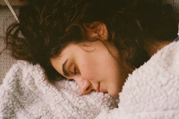 Research links midlife sleep and napping habits with brain aging and higher dementia risk