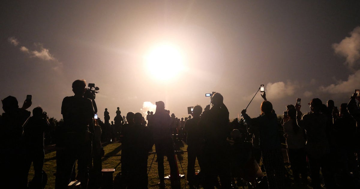 Japan Launches Spacecraft On Bold Mission To Mars’ Moons