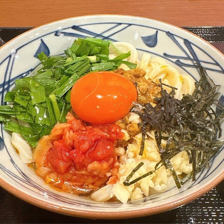 丸亀製麺「肉辛まぜうどん」