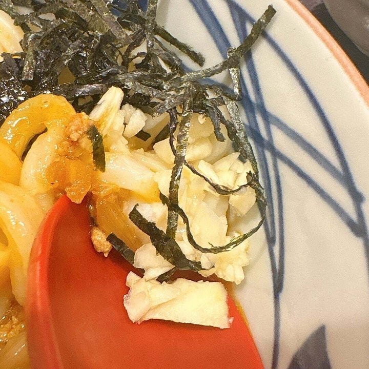 丸亀製麺「肉辛まぜうどん」