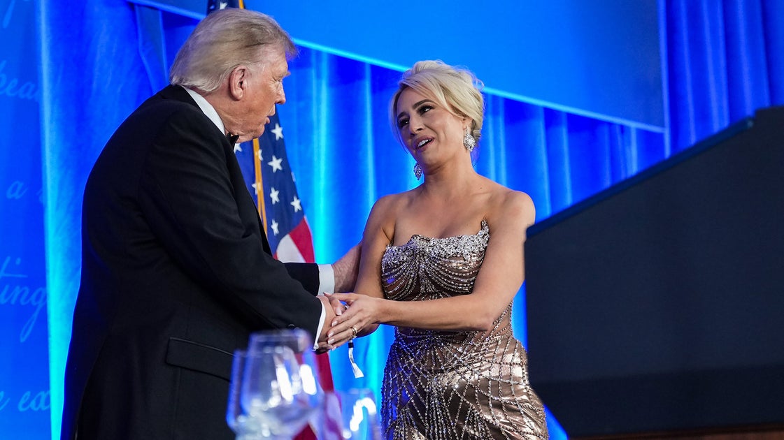 Fox-News-Reporterin rügt Trump wegen „Vergeltung“ und belehrt ihn über ...