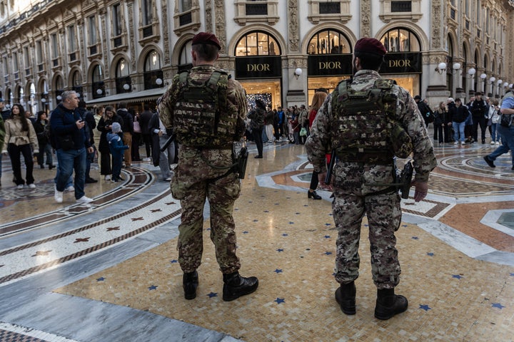 500 soldiers from the 'Folgore' Parachute Brigade, one of the Italian Armyâs elite units, have been deployed to patrol the city on the day an unauthorized demonstration against the high cost of living is set to take place in Milan, Italy, on October 23, 2026. (Photo by Andrea Carrubba/Anadolu via Getty Images)