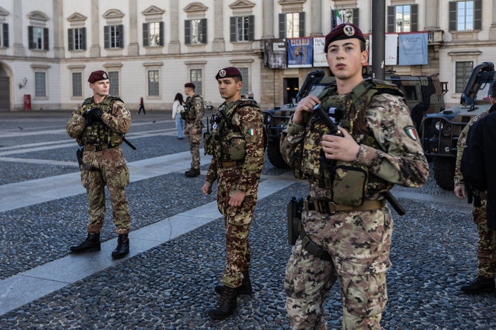 500 soldiers from the 'Folgore' Parachute Brigade, one of the Italian Armyâs elite units, have been deployed to patrol the city on the day an unauthorized demonstration against the high cost of living is set to take place in Milan, Italy, on October 23, 2026. (Photo by Andrea Carrubba/Anadolu via Getty Images)