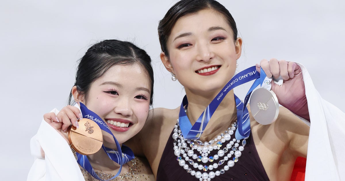 フィギュア界の“名物セルフィー”、坂本花織から中井亜美へ⇨優勝直後の“大役”に「素敵！」「なんだか感動する」の声