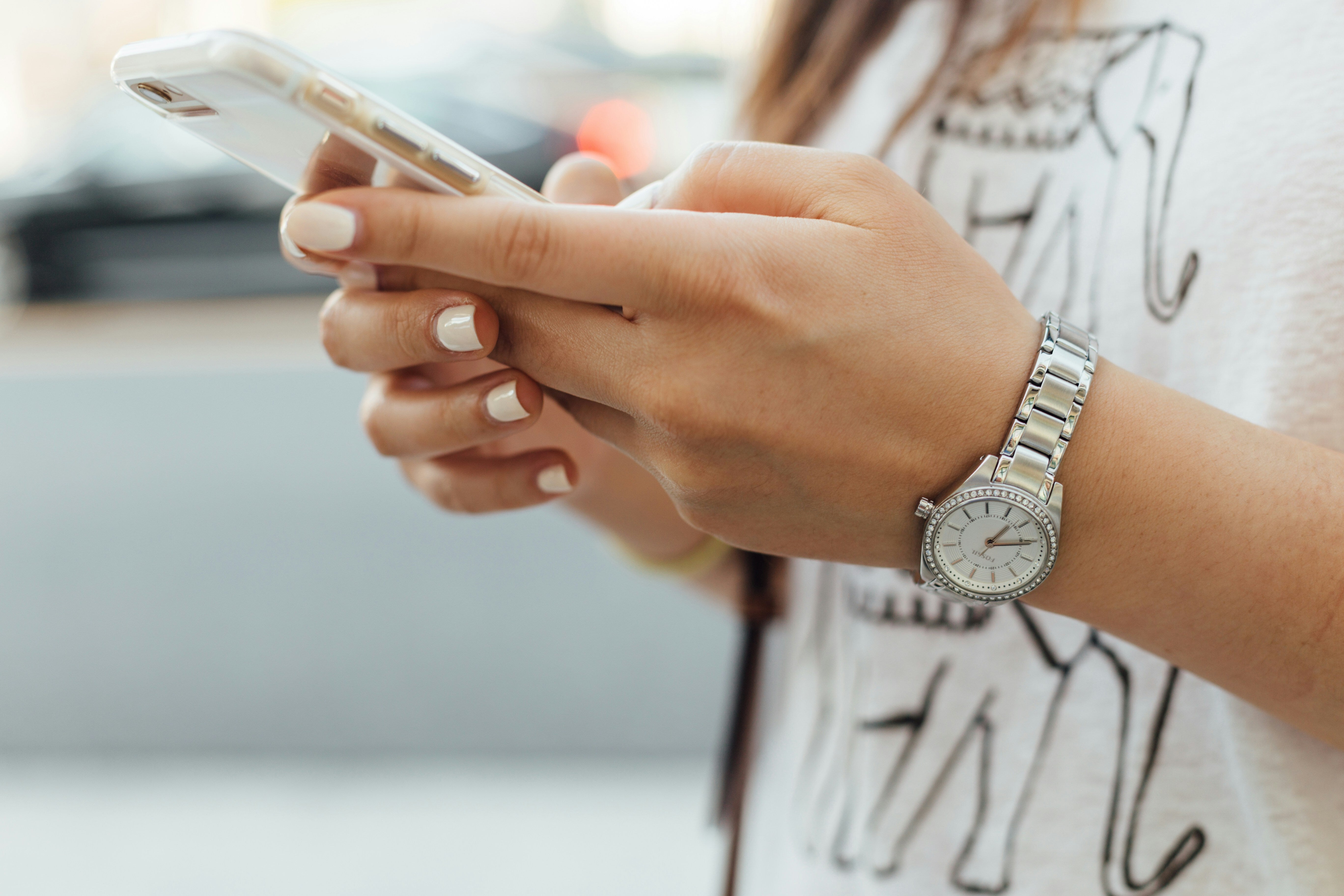We Asked Security Experts How To Tell If Your iPhone's Been Hacked