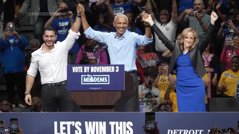 Obama Revs Up Michigan Crowd Ahead Of Midterms