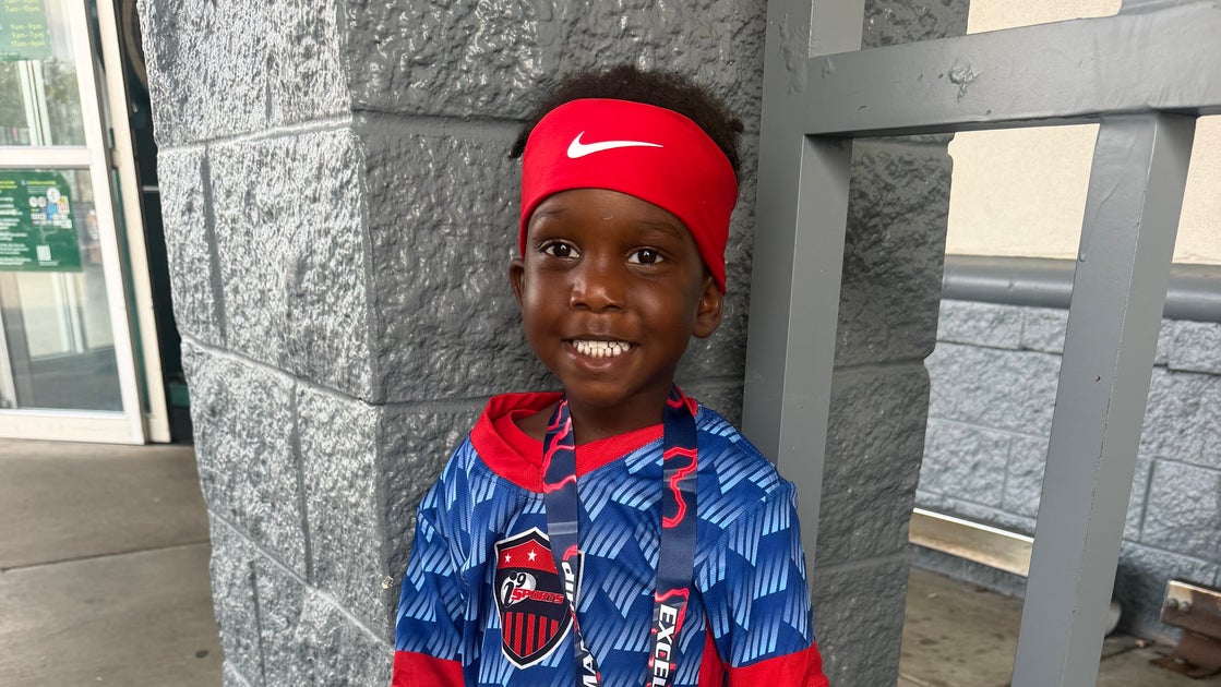 3歳の天才サッカー少年、試合中に主催者が警察に通報。父親は「上手すぎるから」と抗議。いったい何があったのか