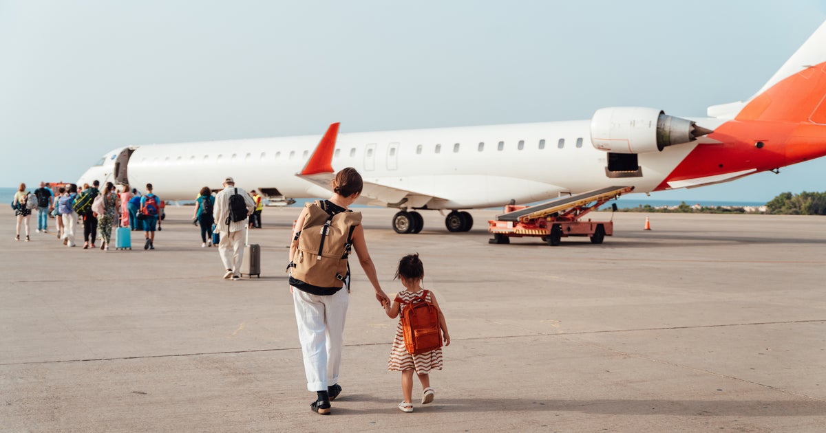 A TikToker Swears This Viral Hack Could Save You Up To 50% On Flights. Here's What Travel Experts Say.