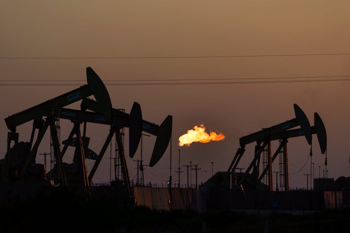 Trump Administration Ends Biden Methane Rule, Impacts Oil and Gas Emissions