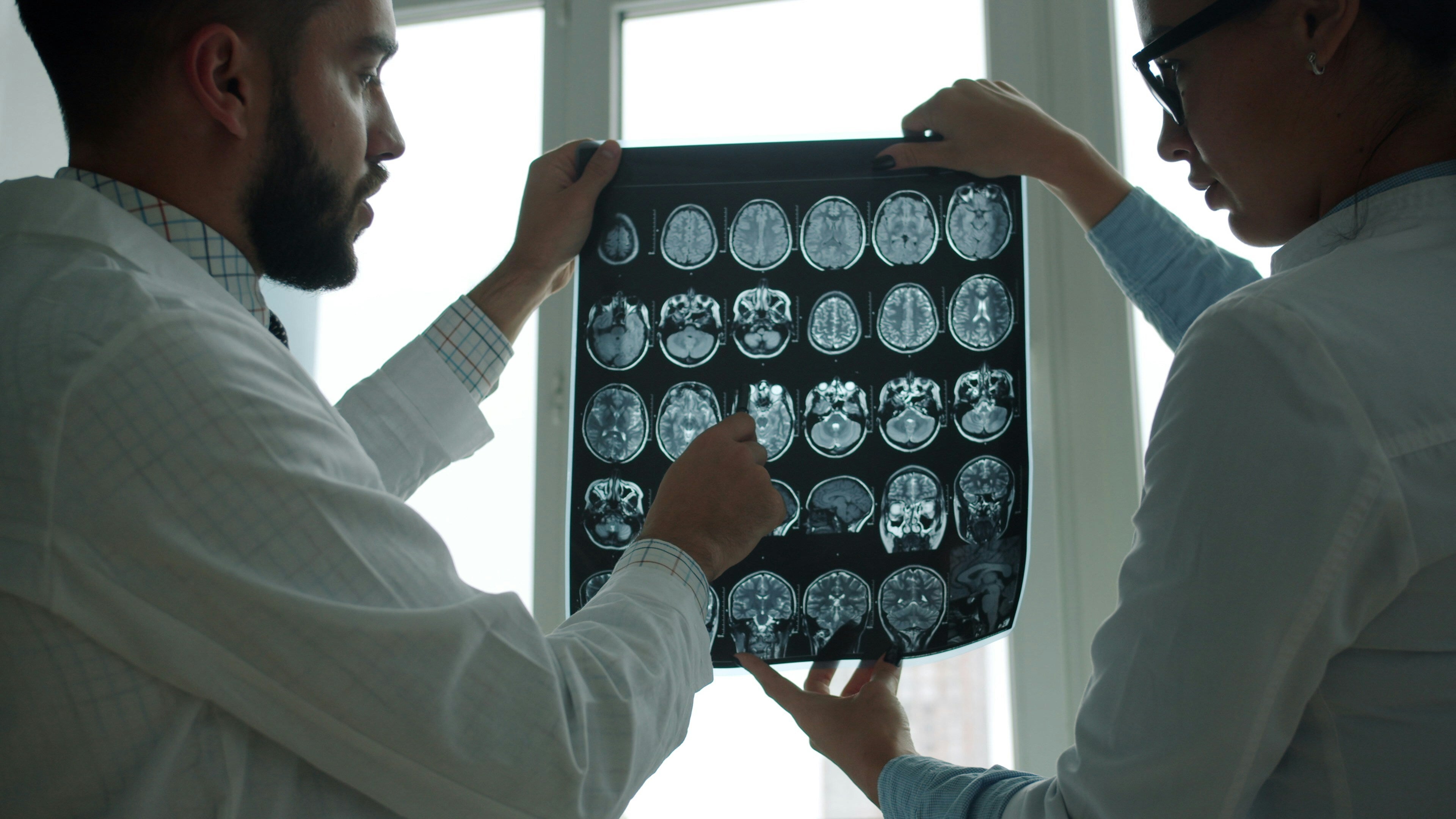 'Alzheimer's-Resilient' Brains Seem To Have A Cell 'Fertiliser' In Common