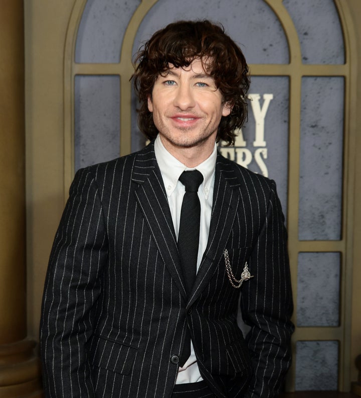 Barry Keoghan, known for his roles in “Saltburn” and “The Banshees of Inisherin,” documented his XERF skin tightening treatment experience. 