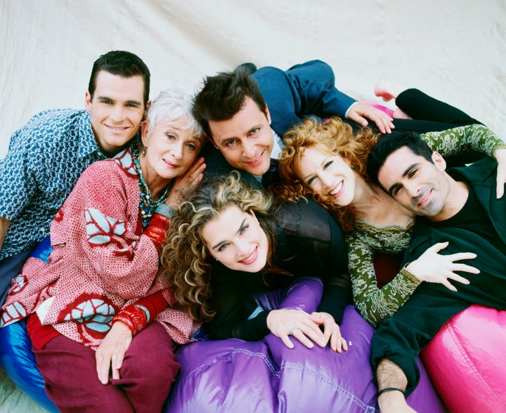 Actress Barbara Barrie dies with medical assistance, leaves moving final words 1 Barrie (second from left) in a “Suddenly Susan” promotional image alongside his co-stars.