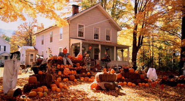 The 10 Best Neighborhoods For Trick-Or-Treating In The U.S.