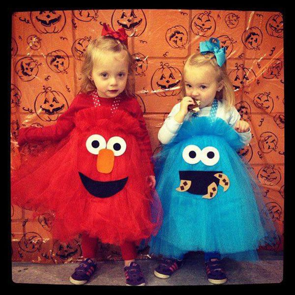 22 Halloween Costumes For Twins That Are Double The Fun