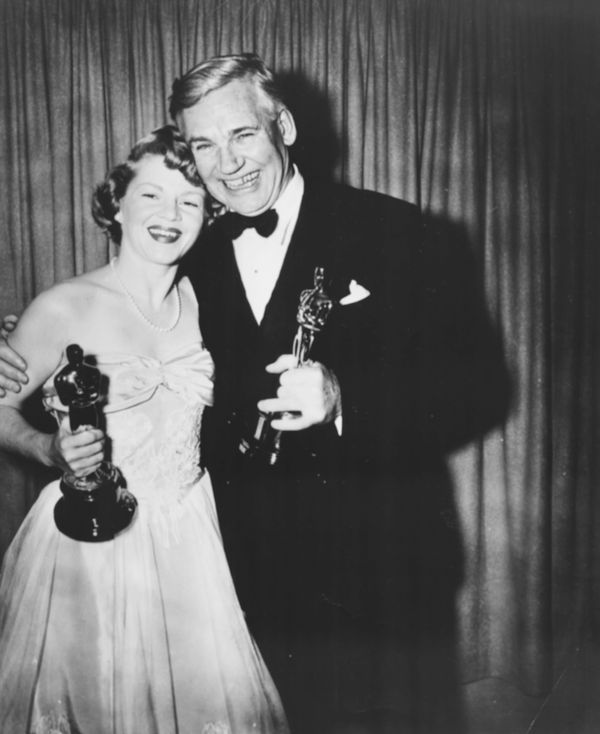 These Vintage Photos Of The Academy Awards Are Pure Old Hollywood ...