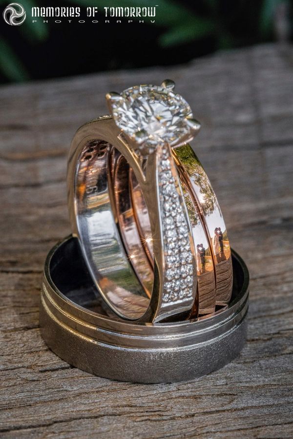 If You Look Closely At These Rings, You'll See The Couples That Wear ...