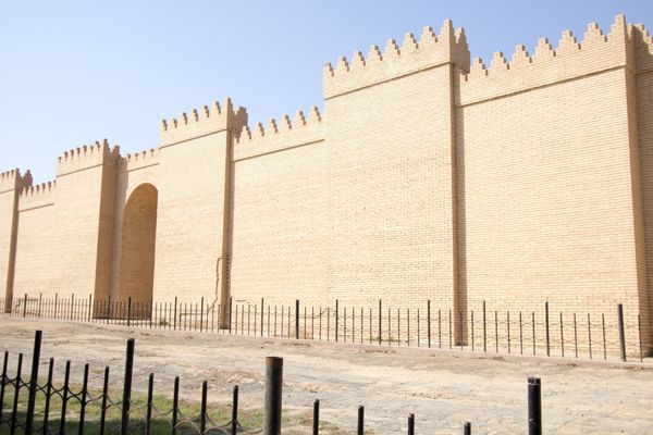 13 Famous Walls Around The World (PHOTOS) | HuffPost