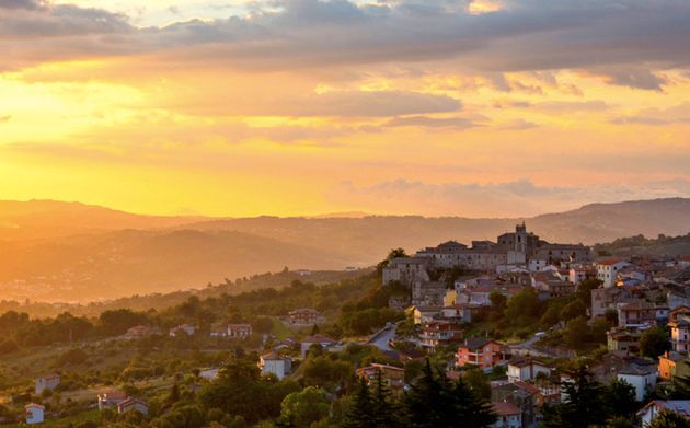 These Old Italian Villages Were Transformed Into Dozens Of Hotels | The ...